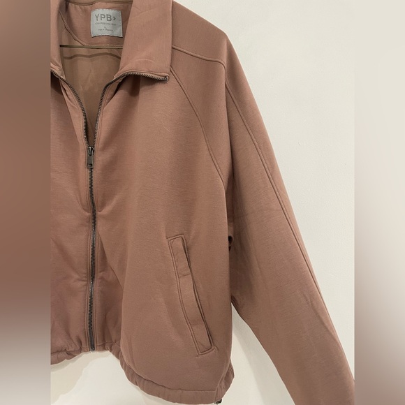 YPB by Abercrombie neoKNIT Cinched Full-Zip Hoodie | Cropped Neutral Athleisure - Picture 5 of 9